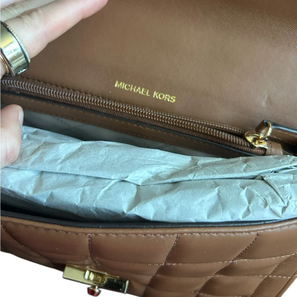MICHAEL MICHAEL KORS SoHo Large Quilted Leather‎ Shoulder Bag Camel Tan